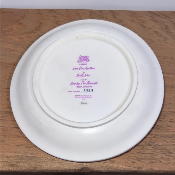 Precious Moments Love One Another Plate - Enesco - Picture 3 of 16